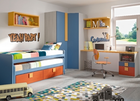 dormitori infantil amb llits lliscants, solucions que estalvien espai fsic i visual